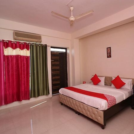 Oyo 26652 Roop River Resort Naupala Buitenkant foto