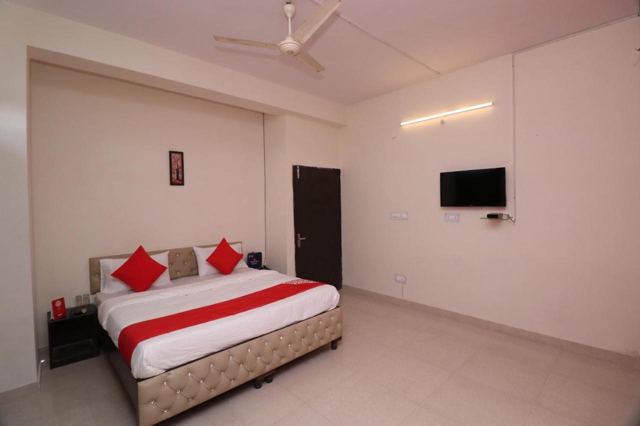 Oyo 26652 Roop River Resort Naupala Buitenkant foto