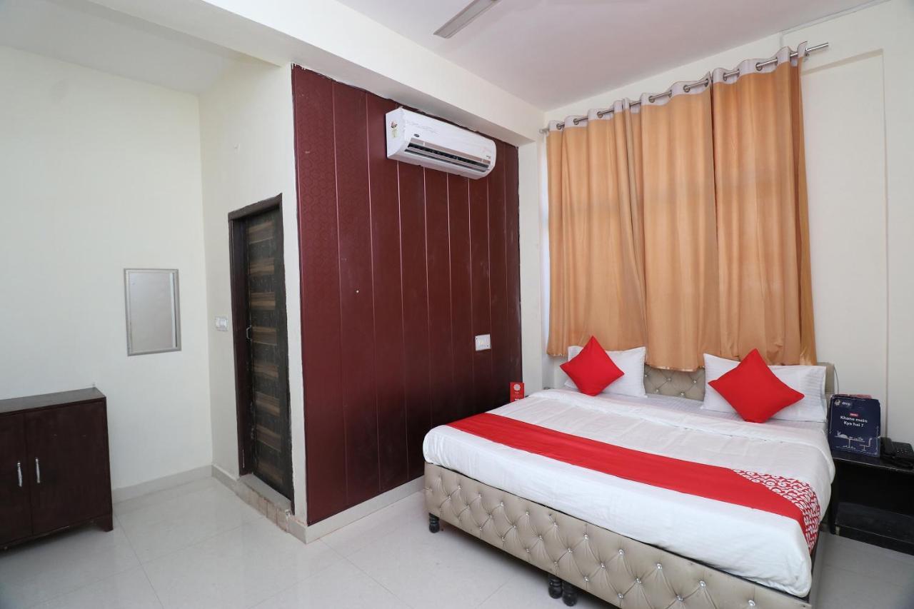 Oyo 26652 Roop River Resort Naupala Buitenkant foto